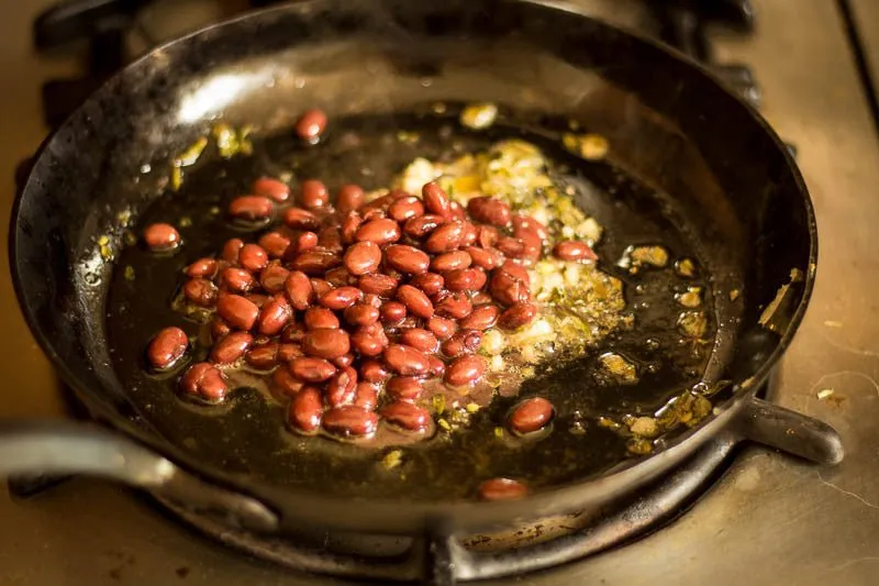 Domingo Rojo Bean