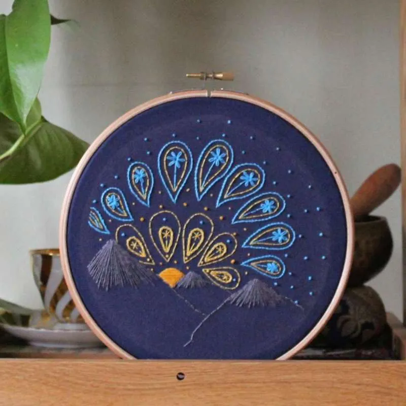 Embroidery Kits - Paraffle