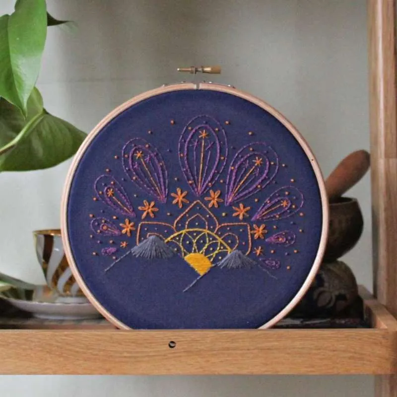 Embroidery Kits - Paraffle